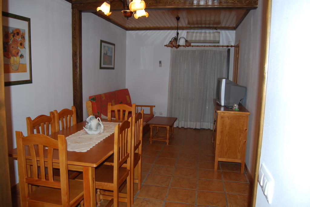 Apartamentos Les Moreres Duesaigues Room photo